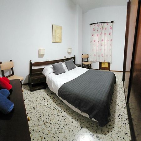 Apartamentos Viviendas Vacacionales Isabel Maria Montana la Data Exteriör bild